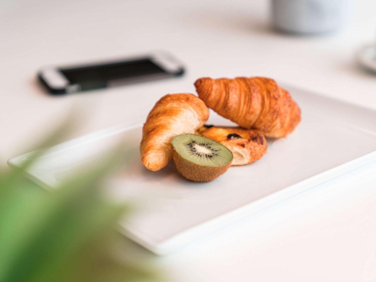 Ibis Styles Toulouse Labege Hotel Bagian luar foto